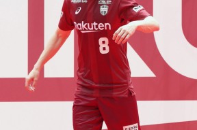 爱游戏平台-那不勒斯训练开放日，今晨强势反弹引欢呼，亚冠在即，更衣室氛围转暖的简单介绍