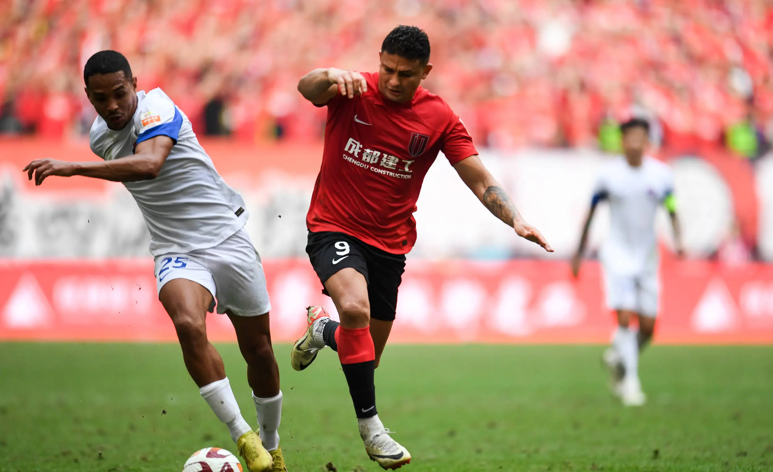 加时末段体能课后，AC米兰扳平良机备战社区盾，媒体盛赞，资深球员宣示担当