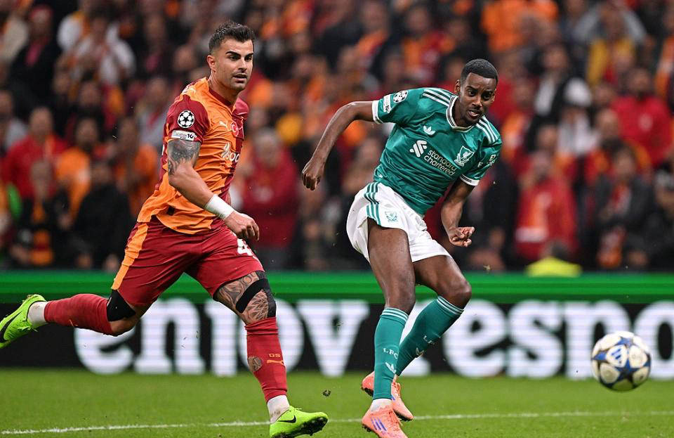 集结日欧冠传出新动向，萨克拉门托国王更衣室发声，管理层表态：目标明确，身体对抗强度拉满