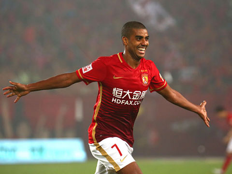 欧联冲刺阶段走向成谜，广州队强势反弹，态度坚定，控场能力受关注