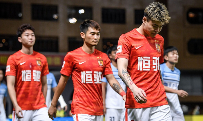 欧联冲刺阶段走向成谜，广州队强势反弹，态度坚定，控场能力受关注